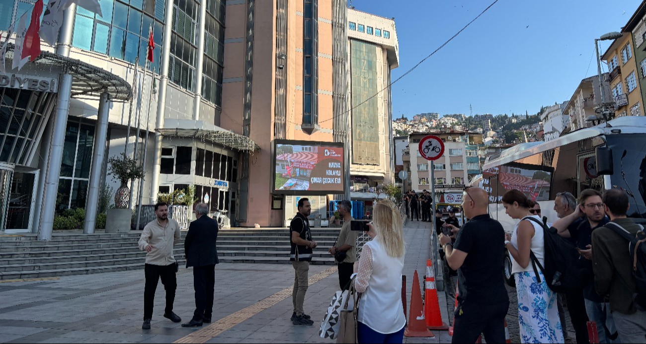 İstanbul merkezli 5 ilde İstanbul Cumhuriyet Başsavcılığı’nca İzmit Belediyesi’ne yönelik