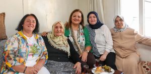 Afyonkarahisar Belediye Başkanı Burcu Köksal, vatandaşlarla buluşmaya devam ediyor.