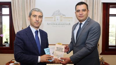 Afyonkarahisar Belediye Başkan Yardımcısı Cem Kasapoğlu, Afyonkarahisar Valisi Dr. Naci