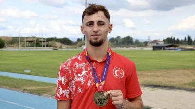 Balkan ve Avrupa şampiyonu milli atlet Yunus Emre Civelek, Türkiye