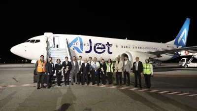 AJet'in Sivas-Köln uçak seferleri başladı, piste inen ilk uçak su