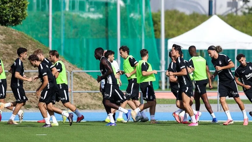 Beşiktaş, Slovakya'da 1 Temmuz'da başladığı yurt dışı kampını, oynadığı altı