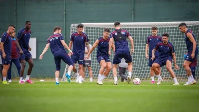 Bordo-mavililer, geride kalan yaklaşık 1 aylık transfer döneminde 5 yabancı