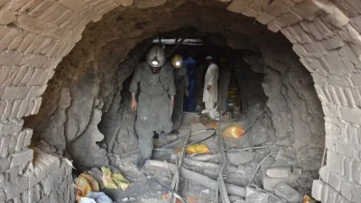 Pakistan'ın güneybatısındaki kömür madeninde meydana gelen patlamada ilk belirlemelere göre