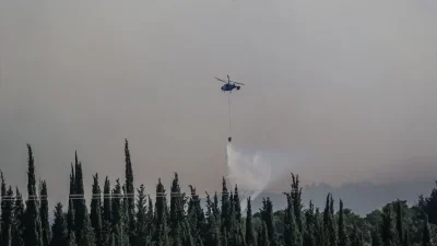 Balıkesir'in Altıeylül ilçesinde dün çıkan orman yangını, büyük ölçüde kontrol