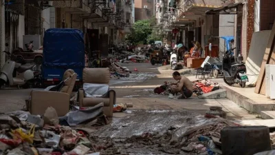 Çin'in güneyindeki Guangşi Cuang Özerk Bölgesi'nde etkili olan şiddetli yağışların