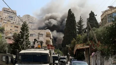 İsrail ordusu, Batı Şeria'nın birçok kent, köy ve beldesine askeri