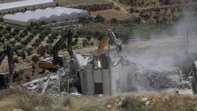 İsrail hükümeti, işgal altındaki Batı Şeria'daki çok sayıda yasa dışı