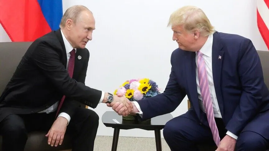 Kremlin Dış Politika Danışmanı Yuriy Uşakov, Rusya Devlet Başkanı Vladimir