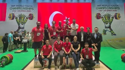 Kolombiya'da düzenlenen Yıldızlar Dünya Halter Şampiyonası'nda milli sporcular, 4 altın,