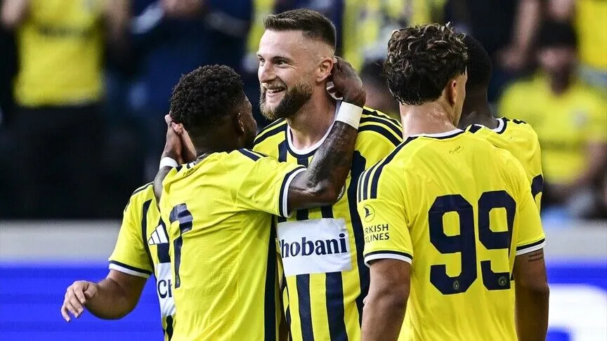 Fenerbahçe, ilk hazırlık maçını farklı kazandı