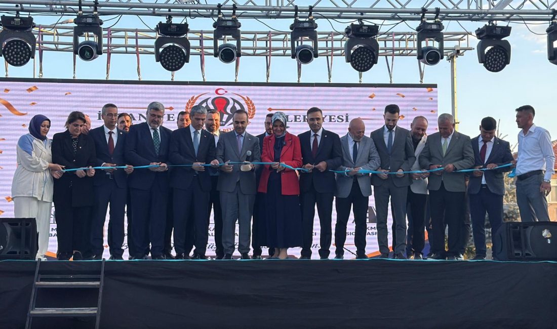 Sanayi ve Teknoloji Bakanı Mehmet Fatih Kacır, Afyonkarahisar’daki temasları sürerken