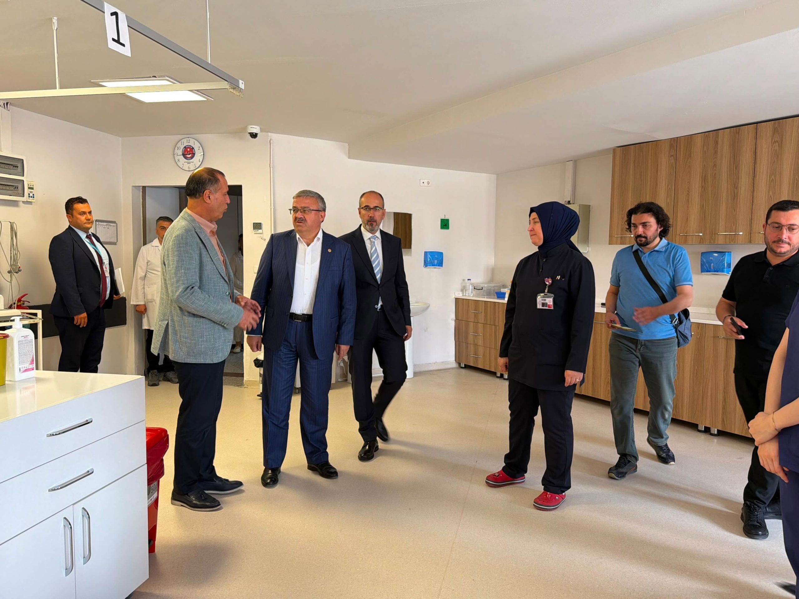 TBMM Başkanlık Divanı Üyesi ve AK Parti Afyonkarahisar Milletvekili İbrahim