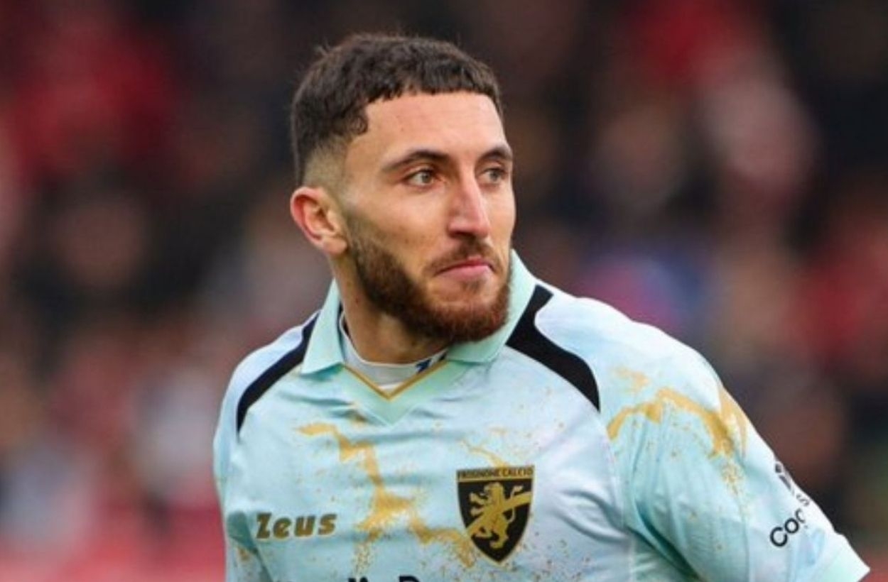 Sağ kanat transferi için arayışlarını sürdüren Beşiktaş, İtalya temsilcisi Frosinone'de