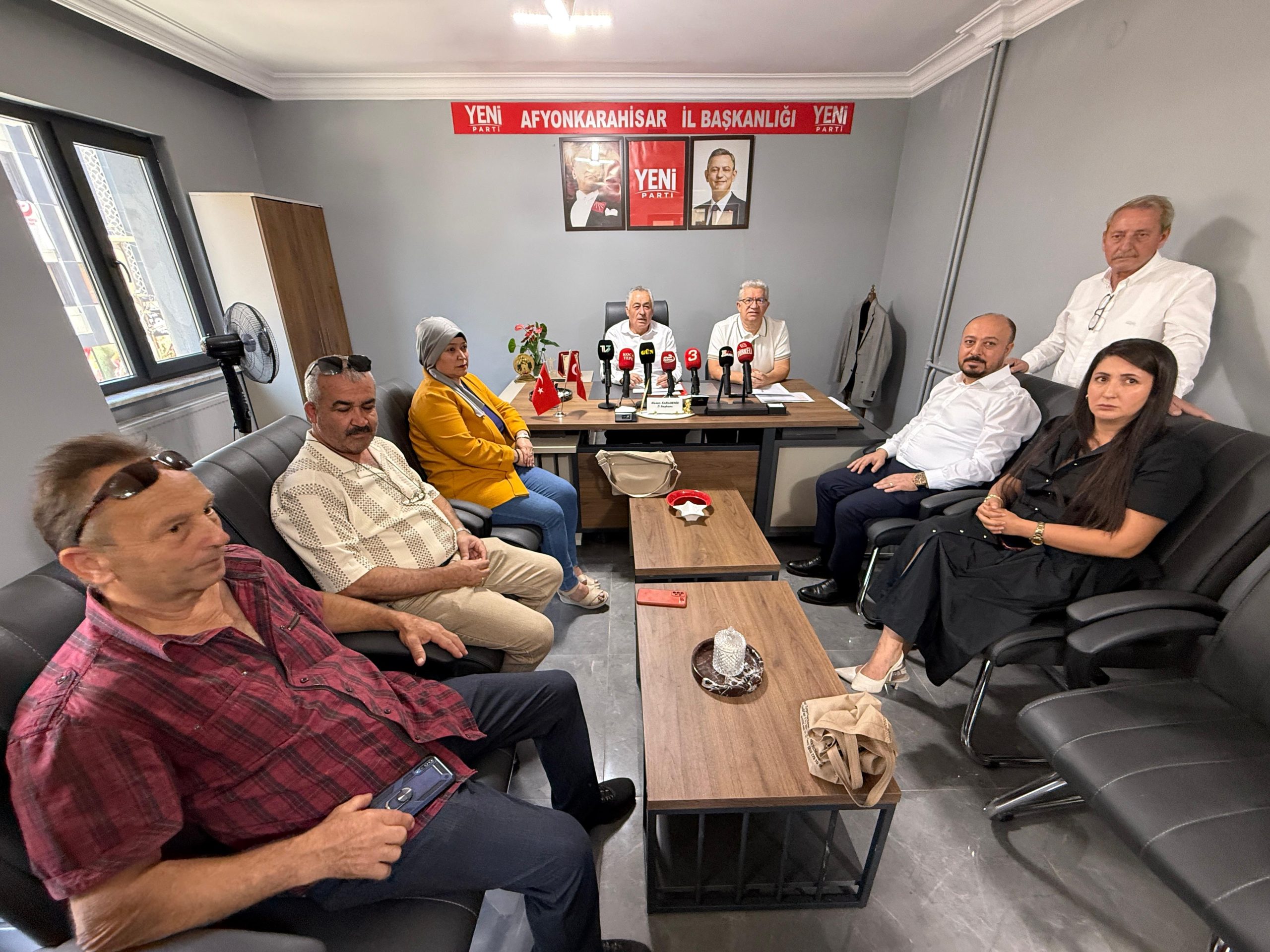 “18 ilçe başkanımızı, kurucu ilçe başkanı olarak atadık”