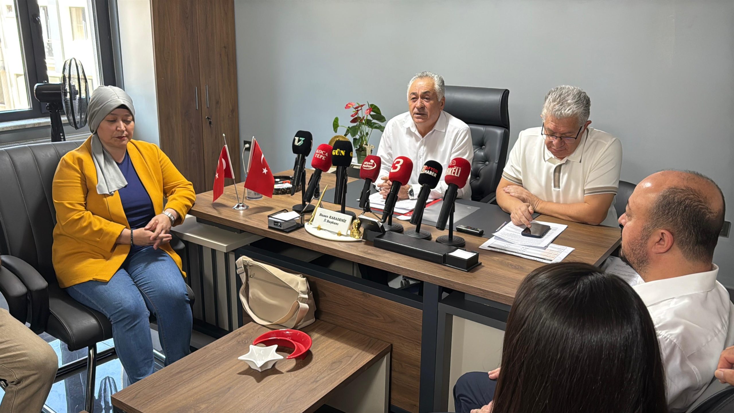 “18 ilçe başkanımızı, kurucu ilçe başkanı olarak atadık”