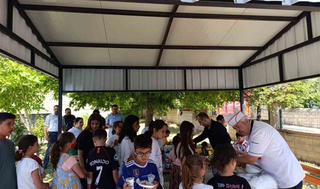Afyonkarahisar’ın Emirdağ ilçesinde, "Yaz Kur’an Kursları Kapanış Programı" çerçevesinde camilerde
