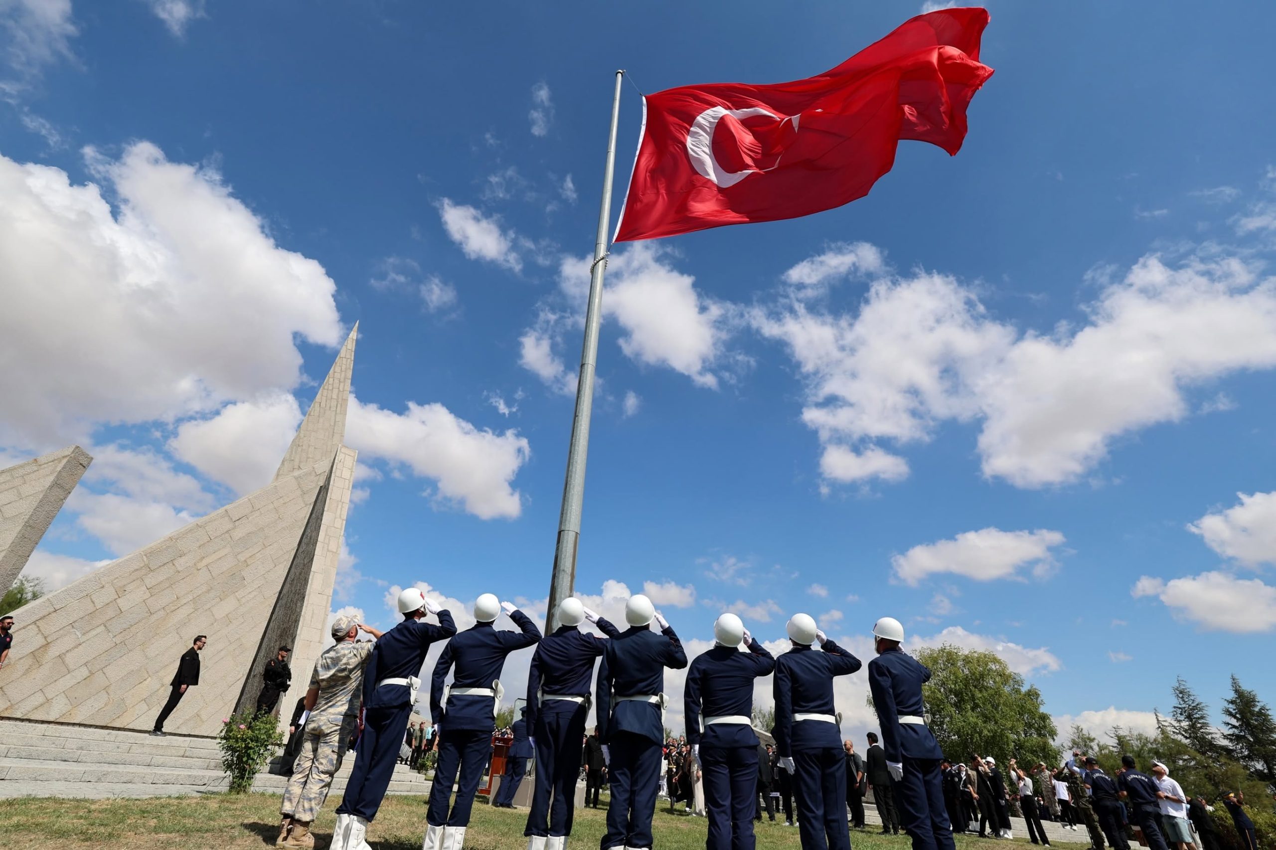 104 yıl sonra aynı ruh: Vatan için tek yürek 11 104 yıl sonra aynı ruh: Vatan için tek yürek