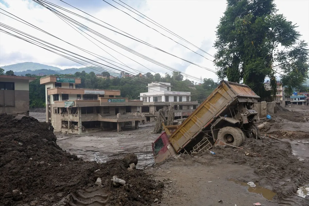 Nepal'de ölü sayısı 616'ya çıktı