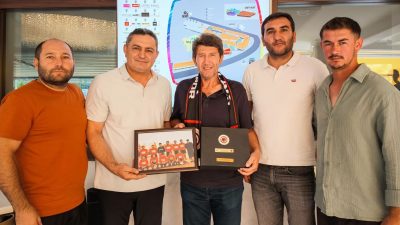 Çobanlar Belediye Başkanı Ali Altuntaş ve Çobanlar Belediye Spor yönetimi,