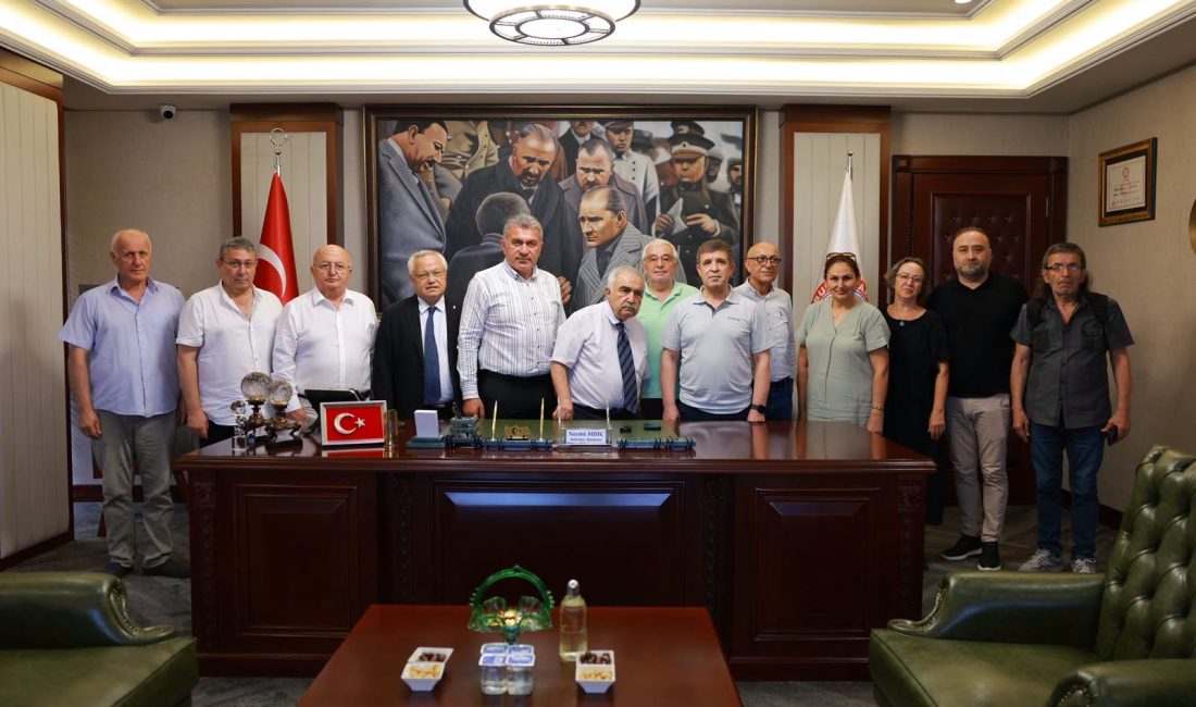 Atatürkçü Düşünce Derneği Afyonkarahisar Şube Başkanı Veli Cengiz ve Afyon
