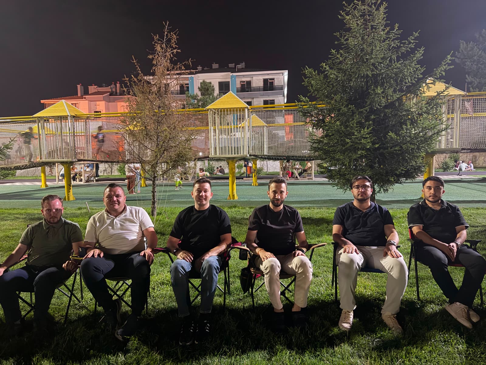 AK Gençlik açık havada toplandı