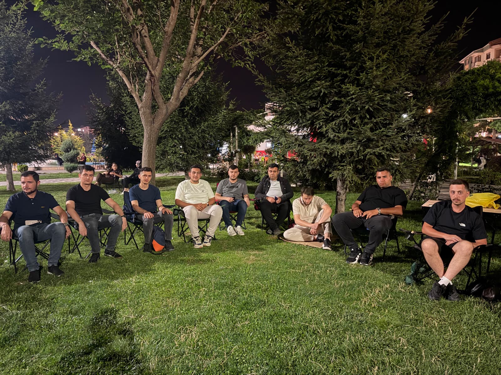 AK Gençlik açık havada toplandı