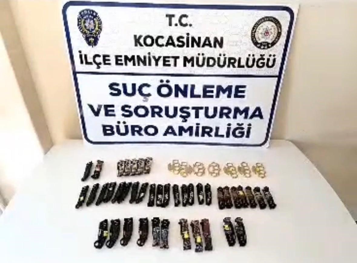 Yasaklı bıçak operasyonu: sustalı ve muşta ele geçirildi 2 Yasaklı bıçak operasyonu: sustalı ve muşta ele geçirildi