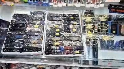 Kayseri’de polis ekipleri tarafından ateşli silah ve bıçaklar ile diğer