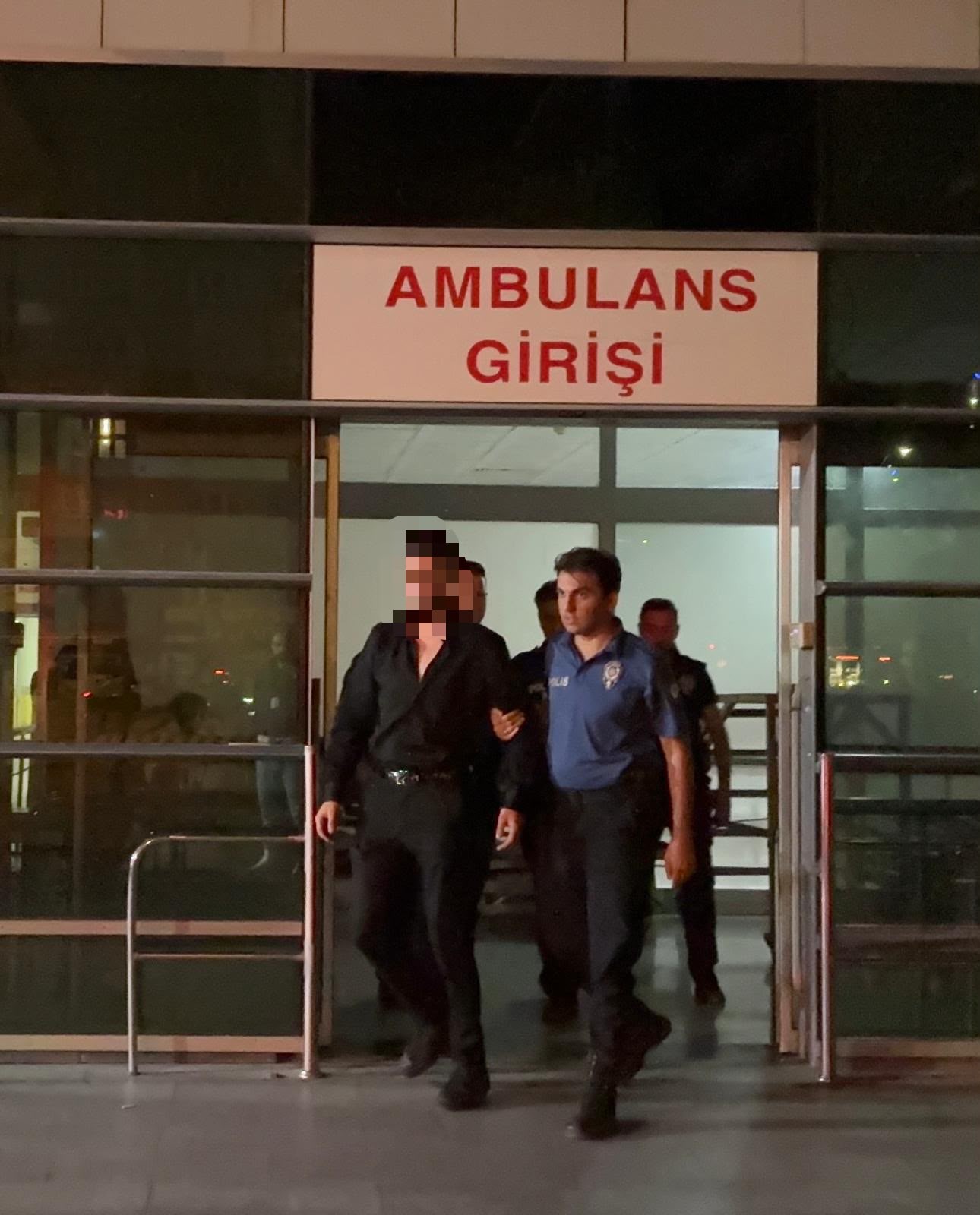 Bıçaklı kavgada olay yerinden kaçtı, karakola teslim oldu 1 Bıçaklı kavgada olay yerinden kaçtı, karakola teslim oldu