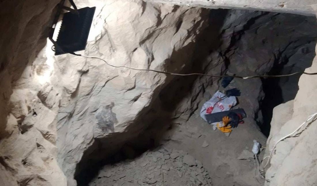 Gaziantep'te bir ev ve arazide define bulmak için kaçak kazı