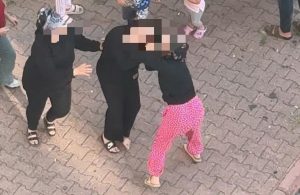 Kayseri’nin Melikgazi ilçesinde mahallede kamelyada oturan 2 kadın arasında çıkan
