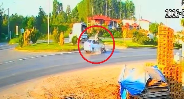 Genç kız, feci kazada can verdi 2 Genç kız, feci kazada can verdi