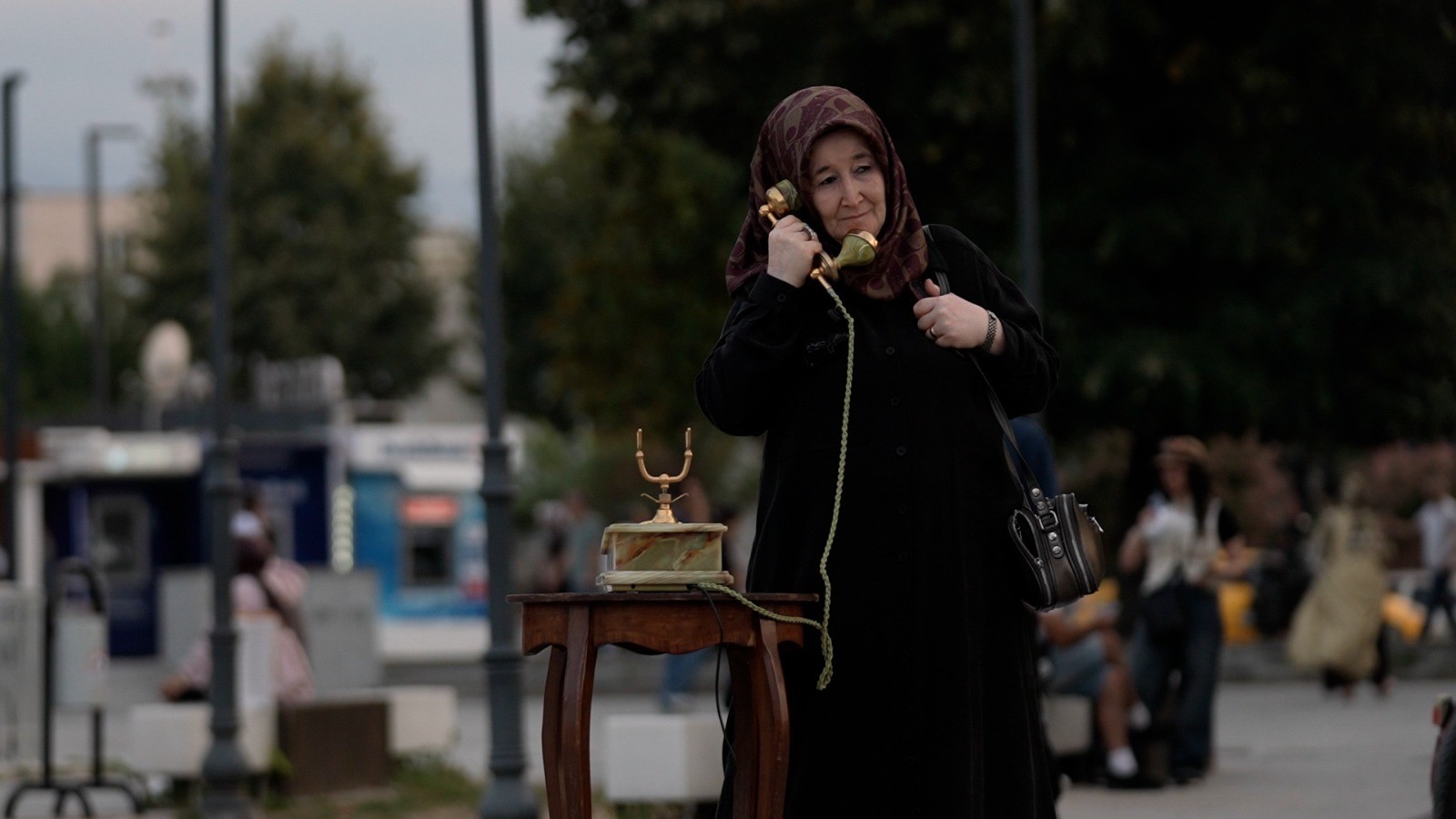 Telefonu açınca çok duygulandılar