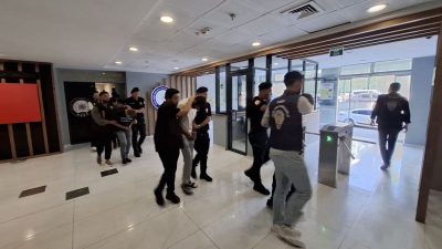 Bursa'da vatandaşları yüksek kazanç ve yatırım vaadiyle dolandırdığı tespit edilen