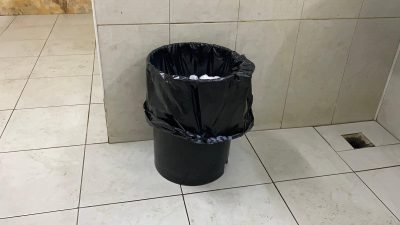 Mersin'in Erdemli ilçesindeki devlet hastanesi tuvaletinde dünyaya gelen ve çöpe