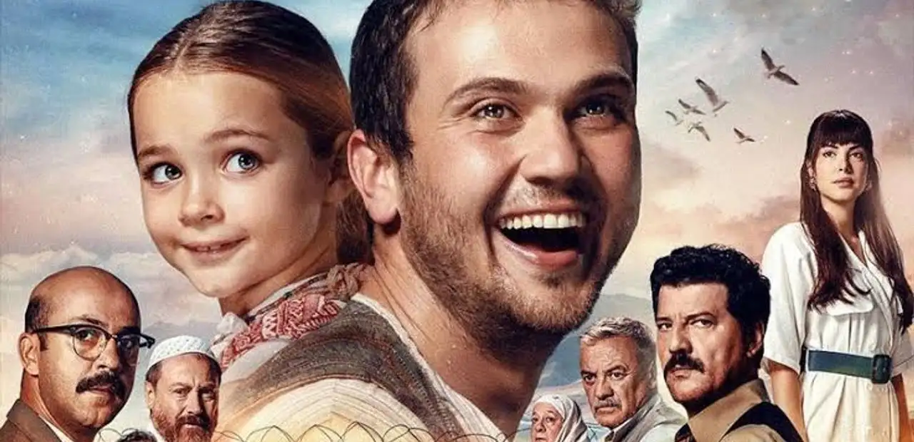 Afyonkarahisar Belediyesi tarafından düzenlenen Açık Hava Sinema Akşamları kapsamında, Türk
