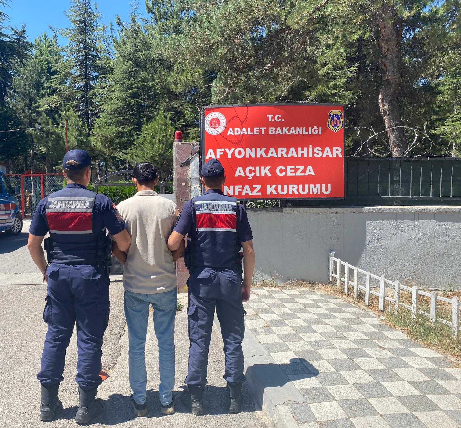 Jandarma, bir haftada aranan 27 şahsı yakaladı