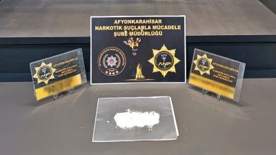 Afyonkarahisar İl Emniyet Müdürlüğü ekiplerince uyuşturucuyla mücadele kapsamında gerçekleştirilen 3