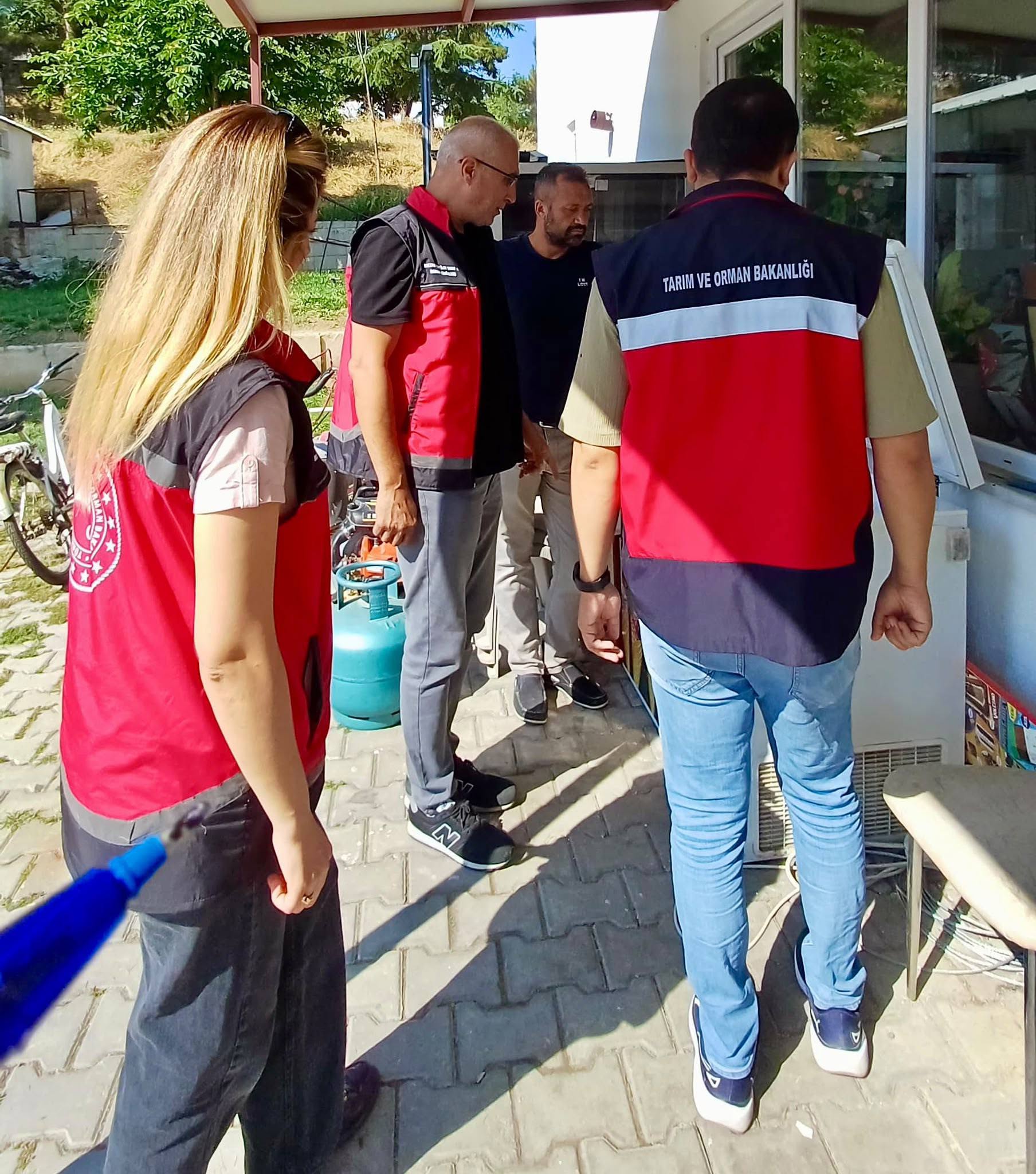 Afyonkarahisar’da gıda işletmelerine sıkı denetim 1 Afyonkarahisar’da gıda işletmelerine sıkı denetim