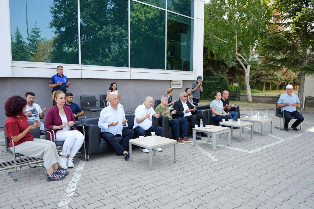 Afyonkarahisar'da 41 çocuk sünnet oldu 1 Afyonkarahisar'da 41 çocuk sünnet oldu