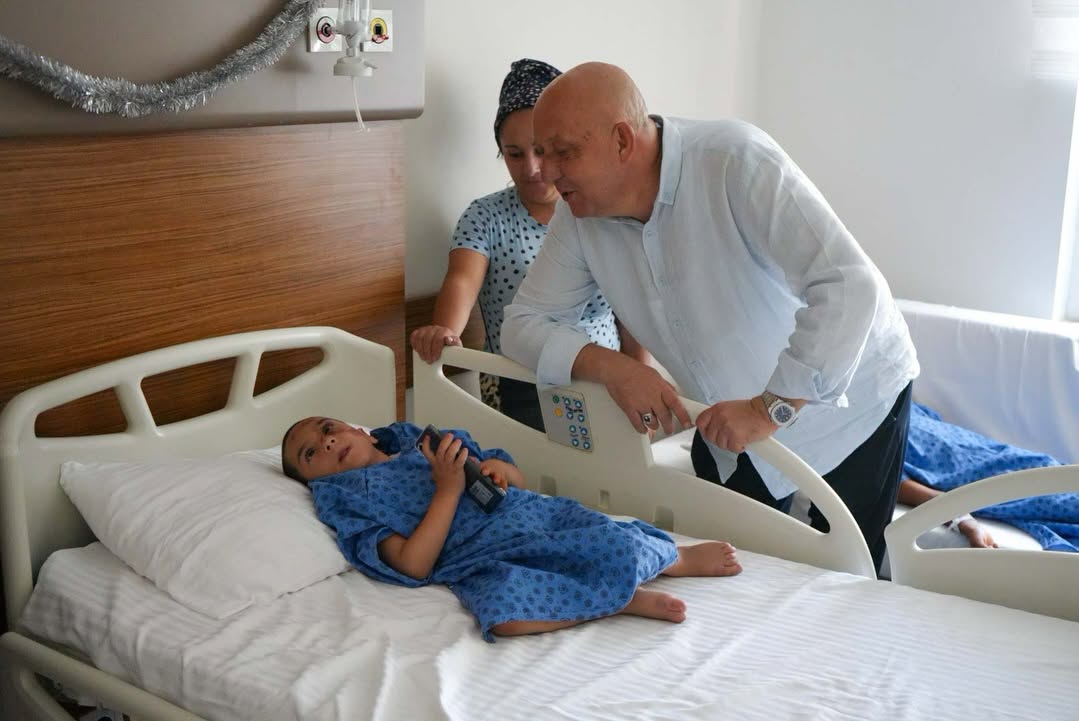 Afyonkarahisar'da 41 çocuk sünnet oldu 6 Afyonkarahisar'da 41 çocuk sünnet oldu