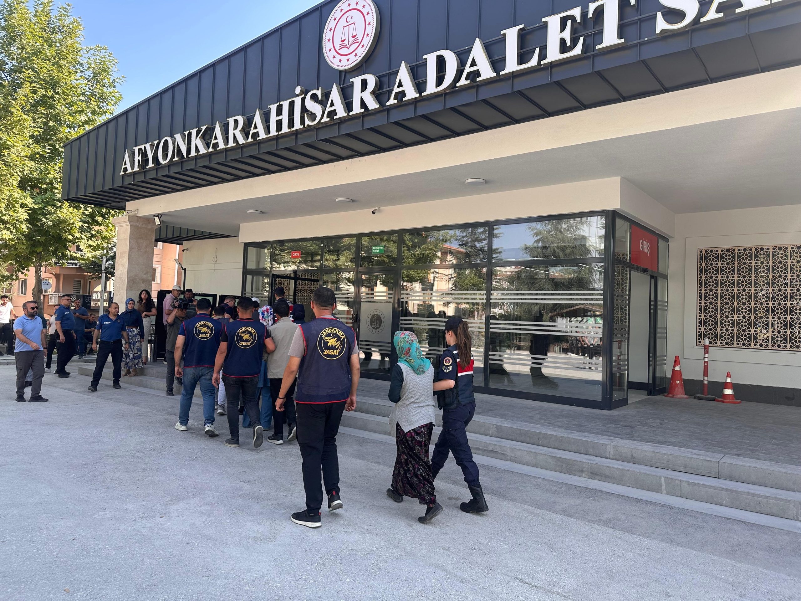 Afyonkarahisar'da korkunç iddia: 4 yaşındaki çocuk cinayet kurbanı mı? 5 Afyonkarahisar'da korkunç iddia: 4 yaşındaki çocuk cinayet kurbanı mı?