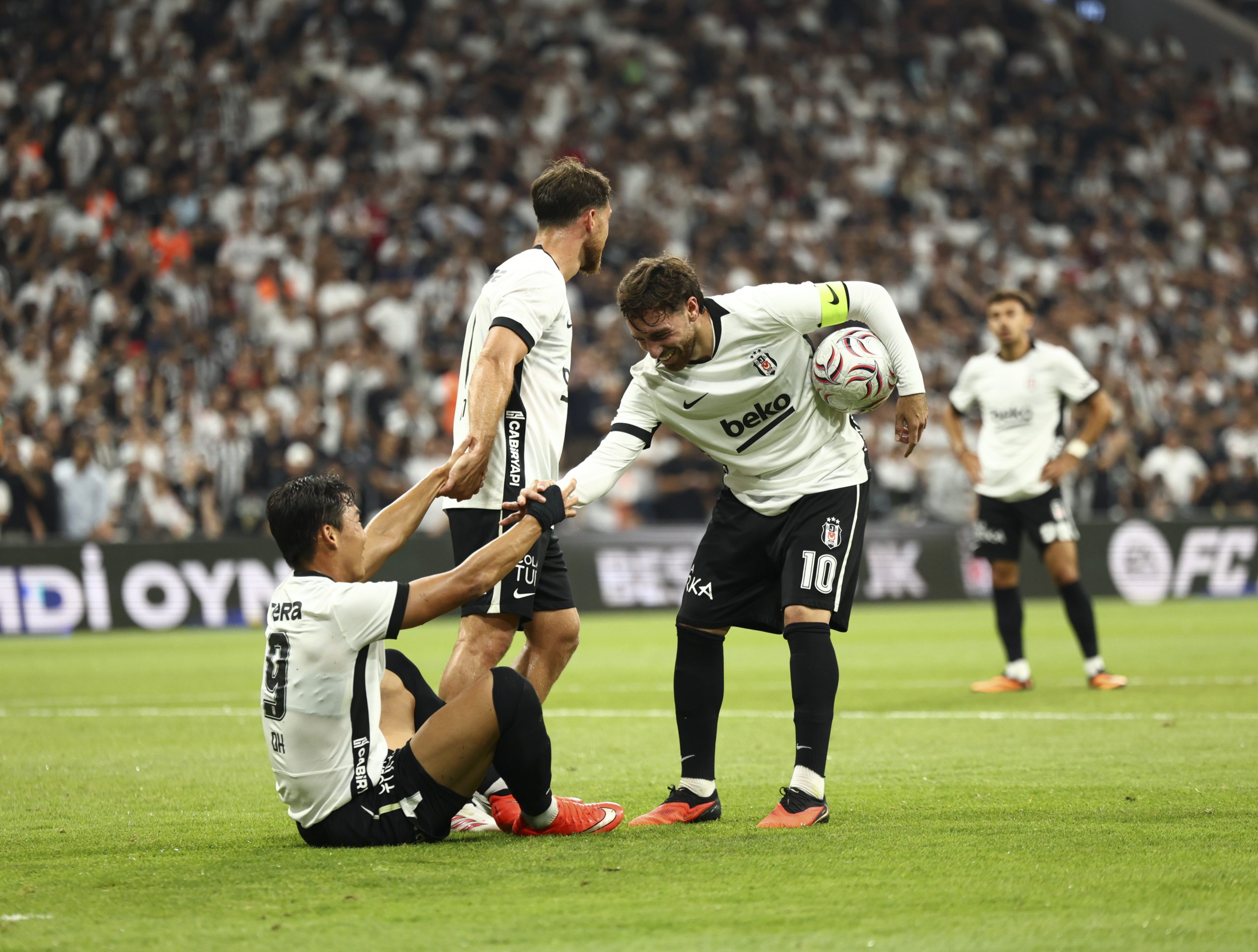Afyonlu Orkun Kökçü, Beşiktaş’ı Avrupa’da sırtlıyor 6 Afyonlu Orkun Kökçü, Beşiktaş’ı Avrupa’da sırtlıyor
