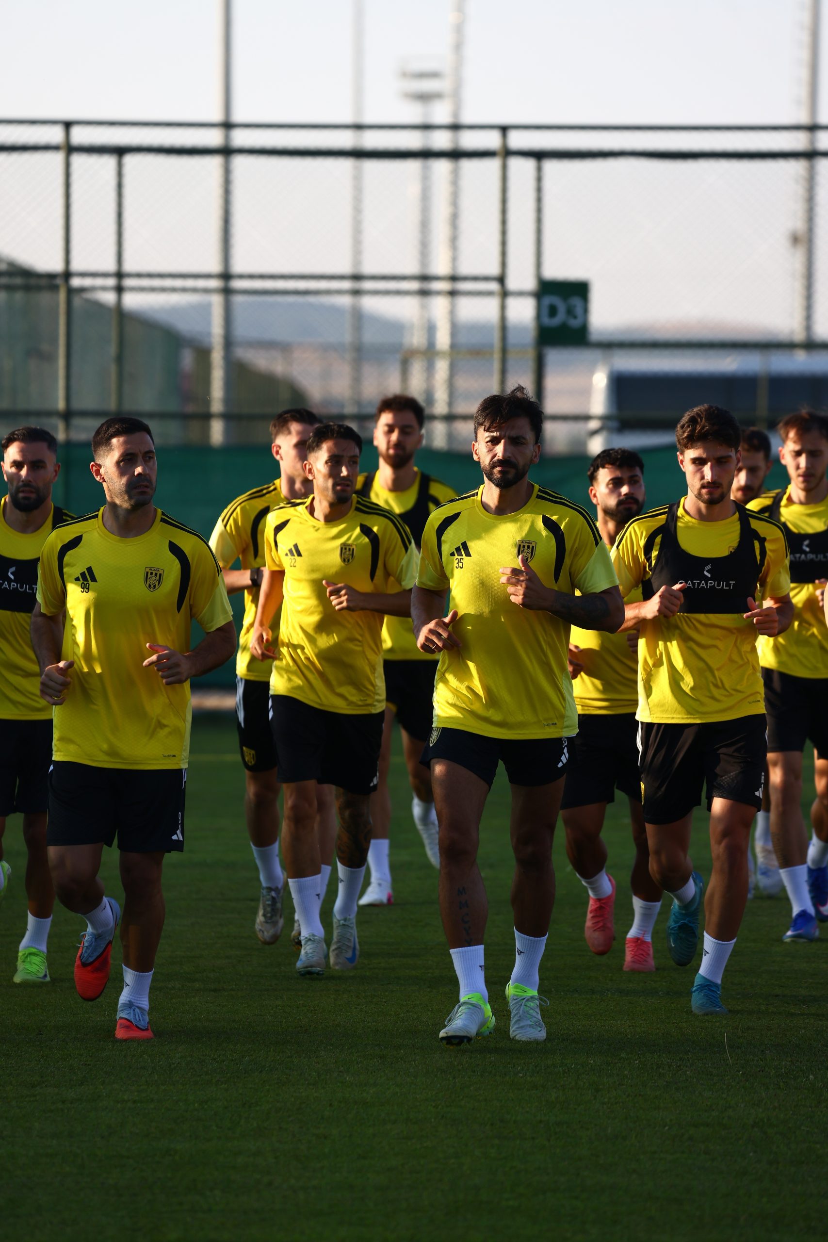 Aliağa FK’nin Afyon kampı başladı 3 Aliağa FK’nin Afyon kampı başladı