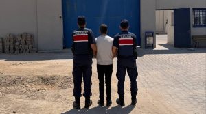 Afyonkarahisar İl Jandarma Komutanlığı ekiplerince Salar beldesinde aranan şahısların yakalanmasına