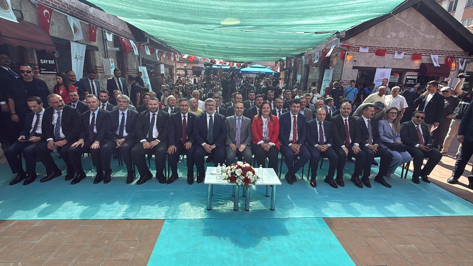 Bakan Kacır Afyonkarahisar’da toplu açılış törenine katıldı 3 Bakan Kacır Afyonkarahisar’da toplu açılış törenine katıldı