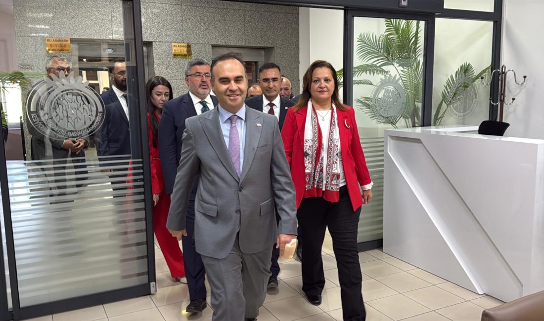 Sanayi ve Teknoloji Bakanı Mehmet Fatih Kacır, Afyonkarahisar’daki temasları kapsamında
