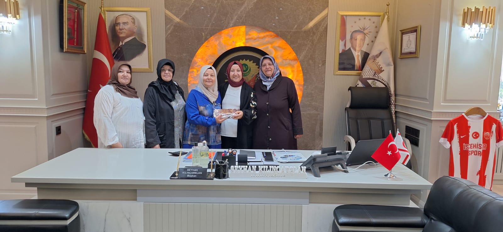 Başkan Kılıçaslan, özel çocukları ve annelerini ağırladı