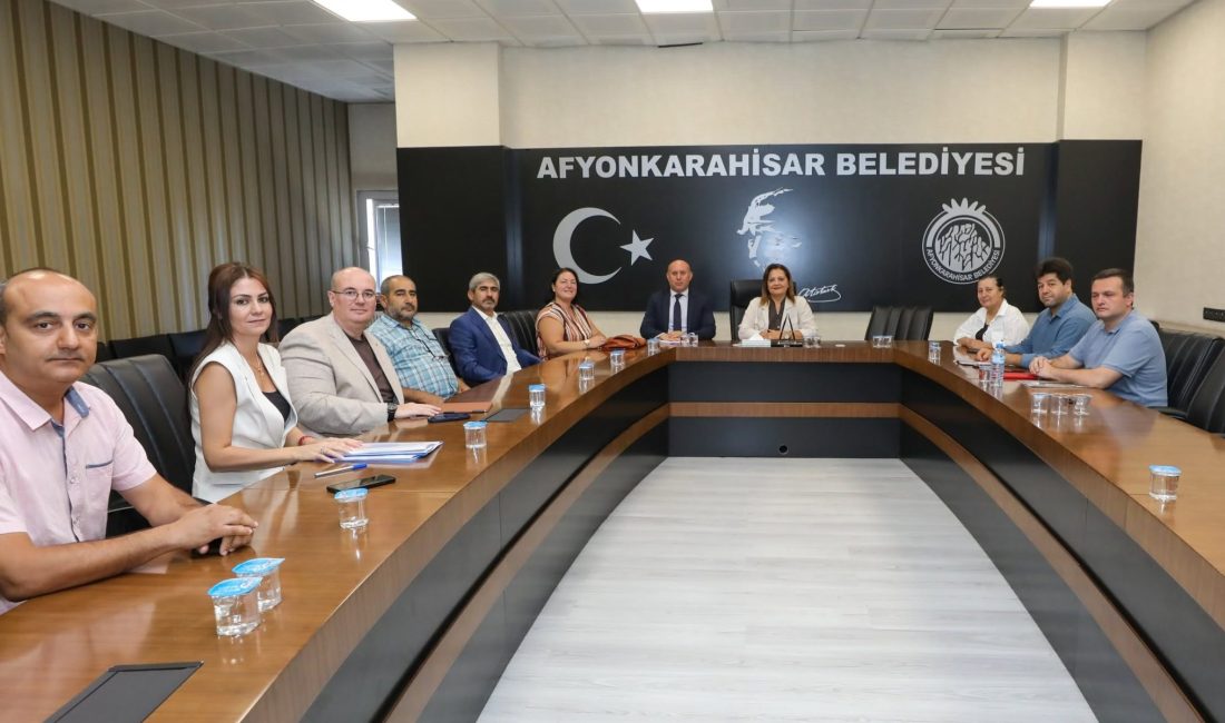Afyonkarahisar Belediye Başkanı Burcu Köksal, Kentsel Dönüşüm Derneği Yönetim Kurulu